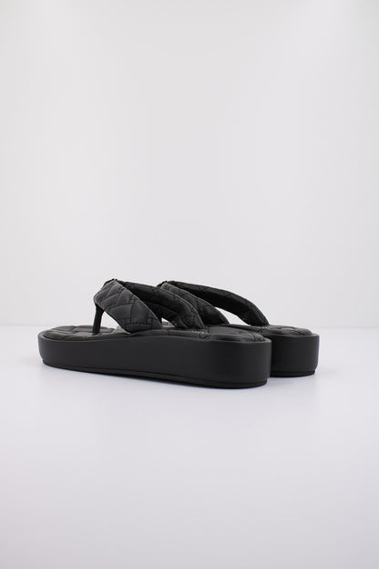 KURT GEIGER LONDON KENSINGTON PUFF FLIP en color BLACK  (3)