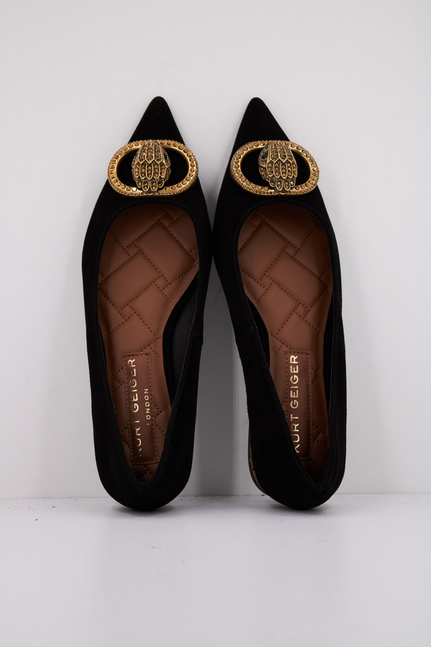 KURT GEIGER LONDON CHELSEA POINT FLAT en color BLACK  (3)