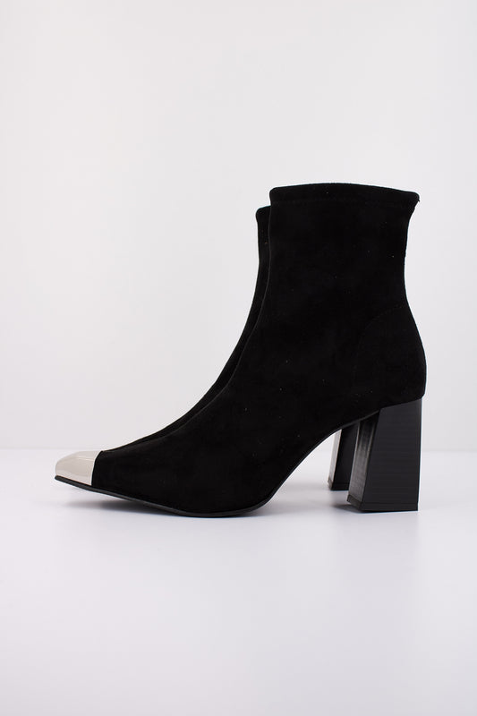 MISS ELASTIC EMILY en color NEGRO  (1)