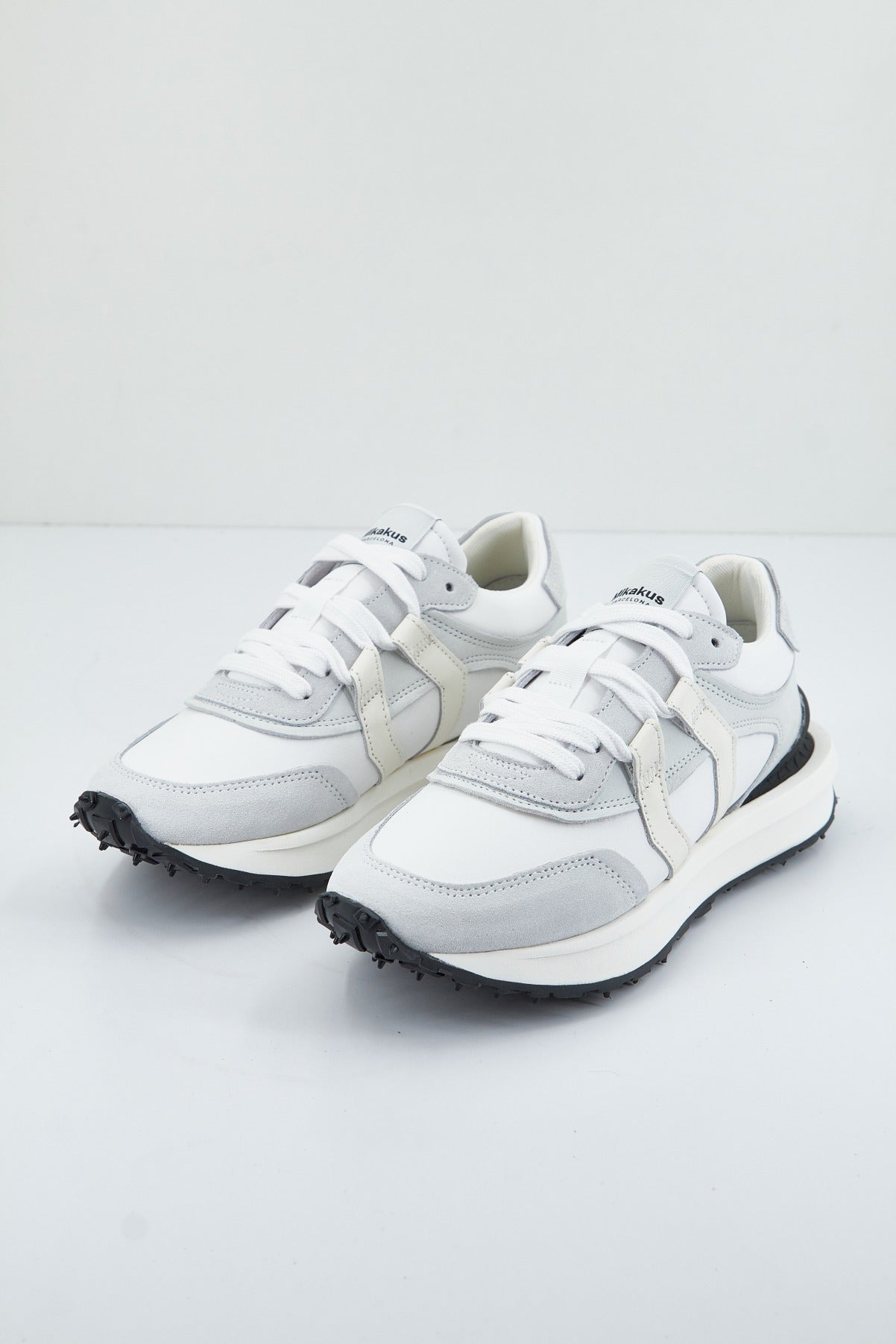 MIKAKUS  WHITE LEATHER en color WHITE  (2)