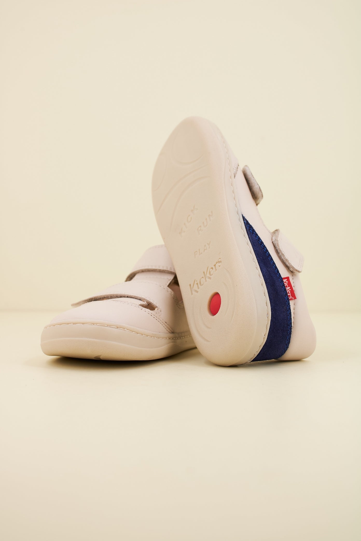 KICKERS  KICKGOLDI en color BLANC  (4)