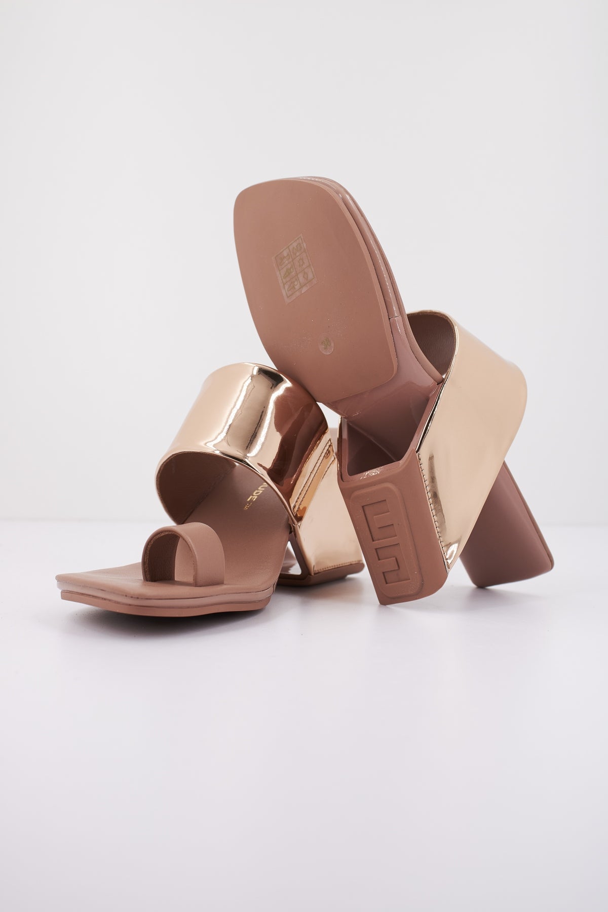 UNITED NUDE LOOP TOE HI ROSE en color ROSGLD  (4)