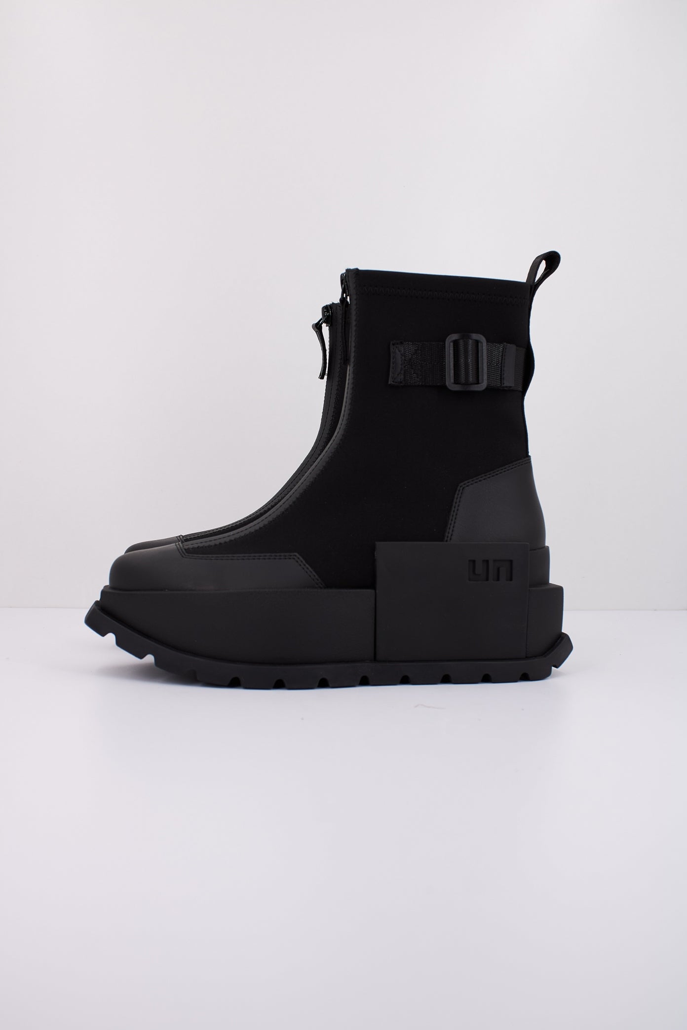 UNITED NUDE  ROKO BOOTIE II en color BLACK  (1)
