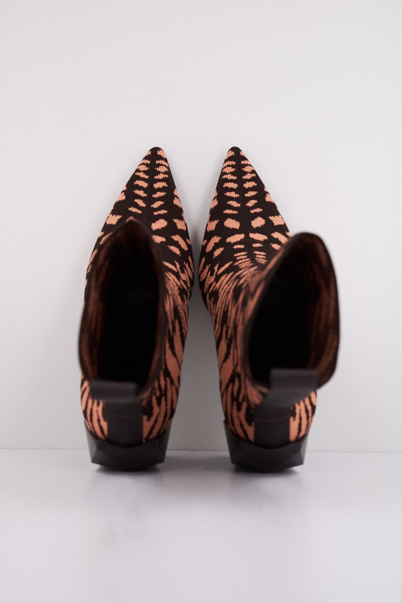 UNITED NUDE  GEM SOCK HI en color COFFEE  (3)