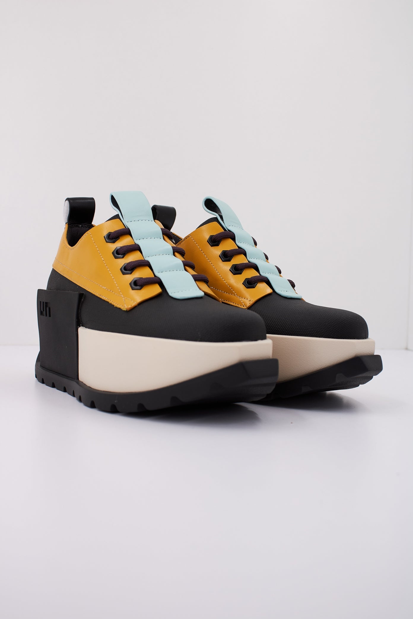 UNITED NUDE ROKO PATROL DERBY en color GOLDEN  (2)