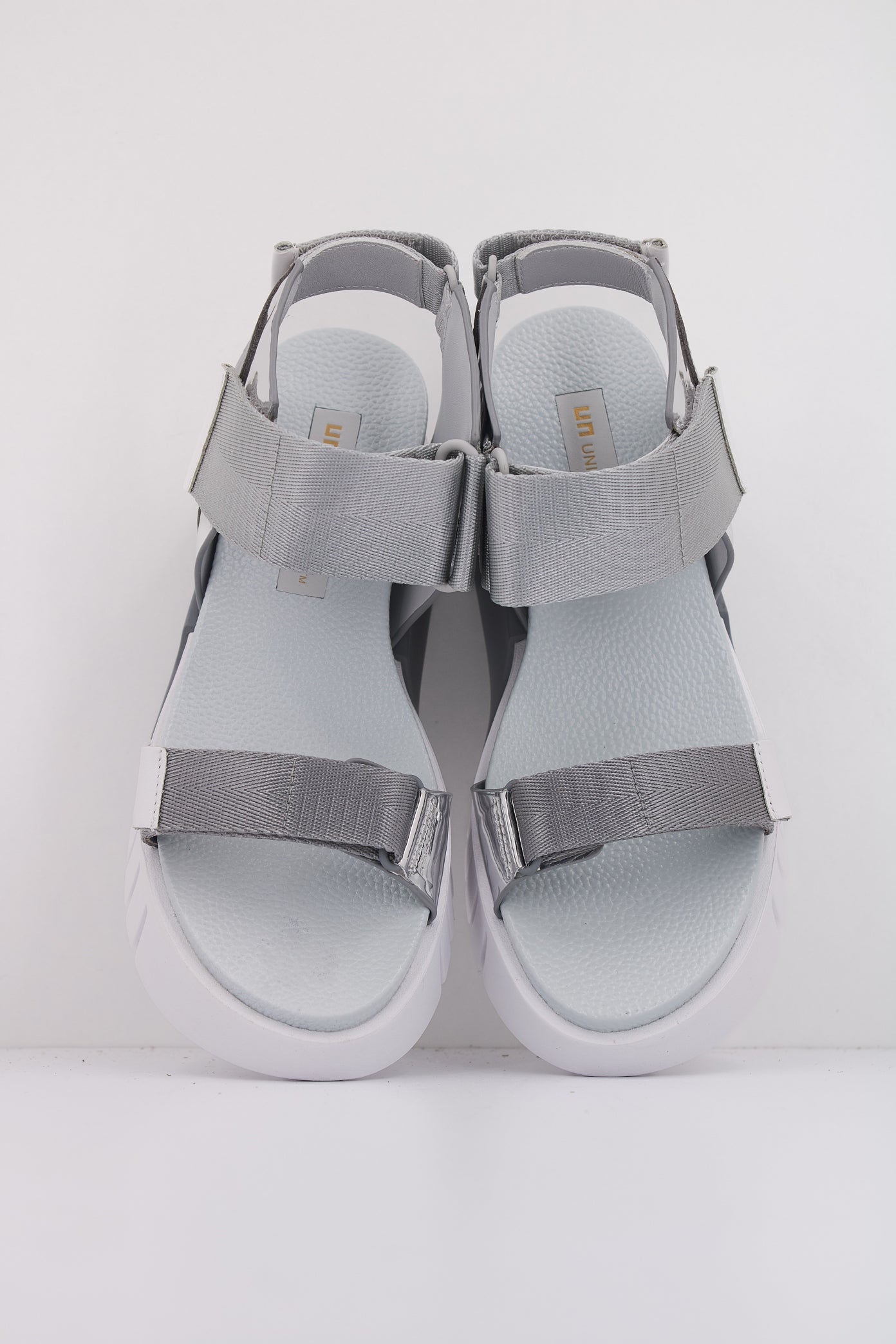 UNITED NUDE DELTA RUN en color IRONY  (3)