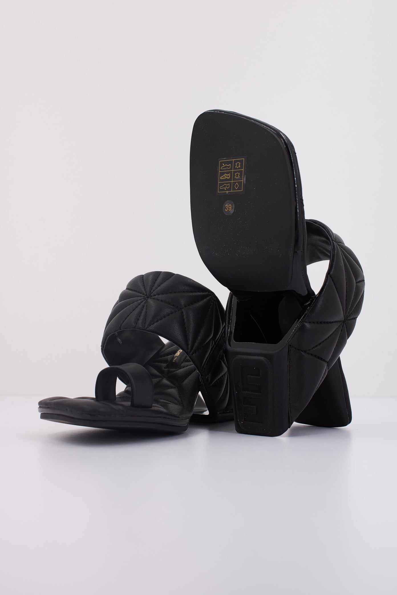 UNITED NUDE LOOP TOE HI en color BLACK  (5)