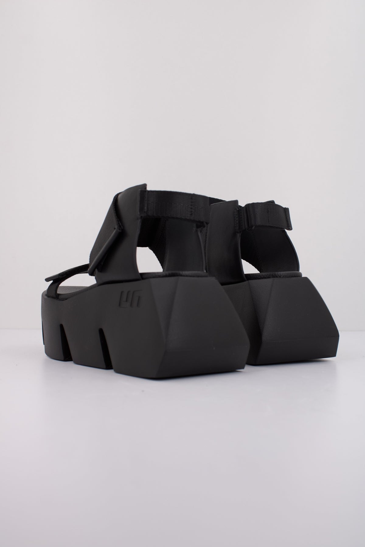 UNITED NUDE BULL RUN en color BLACK  (4)