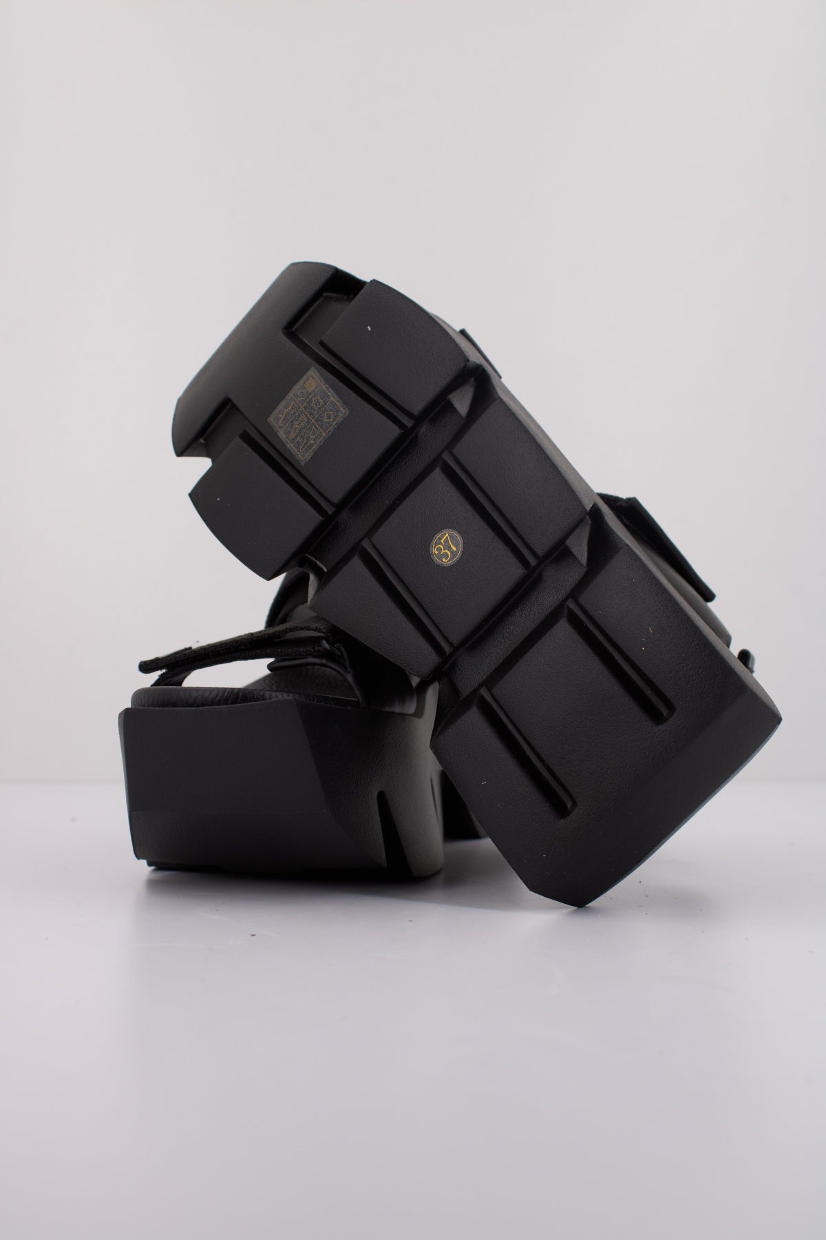 UNITED NUDE BULL RUN en color BLACK  (5)