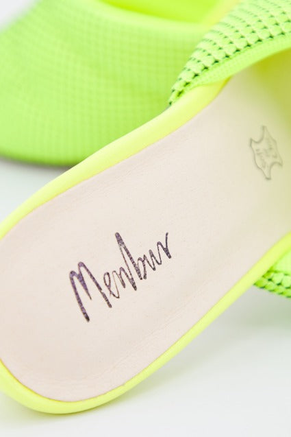 MENBUR M en color AMARILLO  (4)