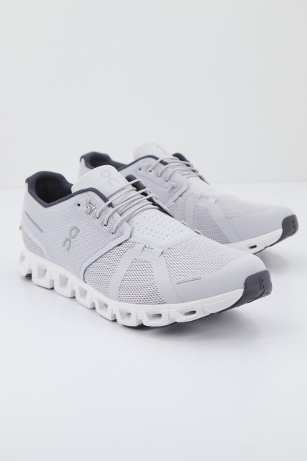 ON RUNNING  CLOUD  en color WHITE  (2)