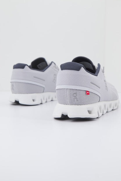 ON RUNNING  CLOUD  en color WHITE  (3)