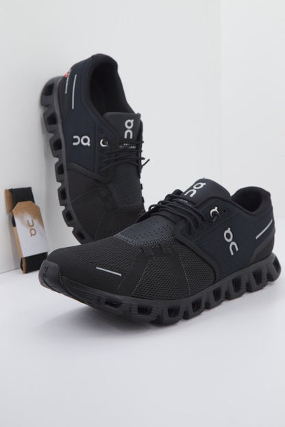 ON RUNNING CLOUD  en color BLACK  (1)