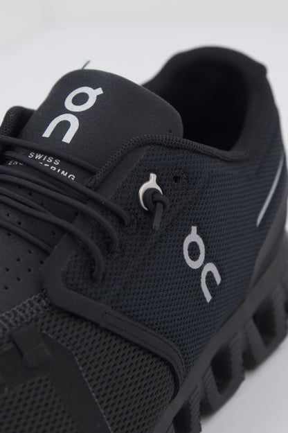 ON RUNNING CLOUD  en color BLACK  (4)