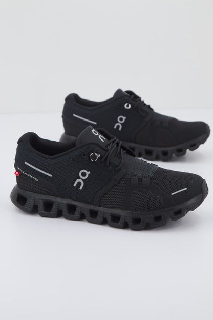 ON RUNNING  CLOUD  en color BLACK  (2)