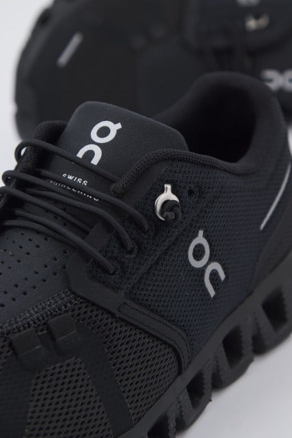 ON RUNNING  CLOUD  en color BLACK  (4)