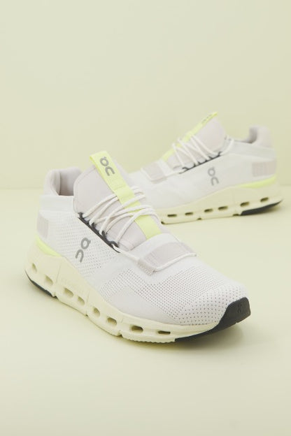 ON RUNNING CLOUDNOVA en color WHTSDLNG  (1)