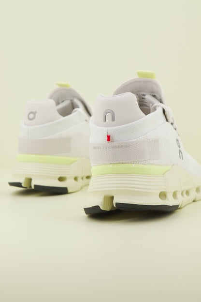 ON RUNNING CLOUDNOVA en color WHTSDLNG  (3)