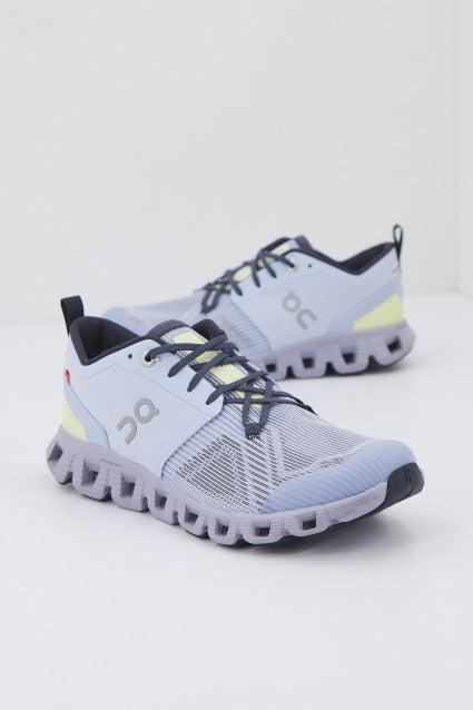 ON RUNNING  CLOUD X SHIFT en color HTHRMD  (1)