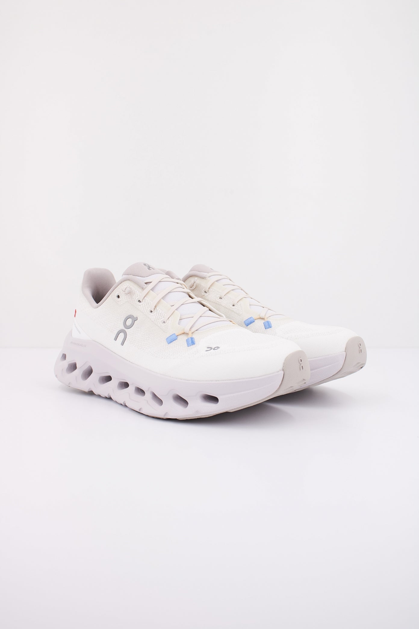 ON RUNNING CLOUDTILT en color LAVENDER  (3)