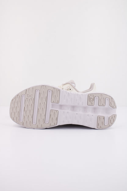 ON RUNNING CLOUDTILT en color LAVENDER  (6)