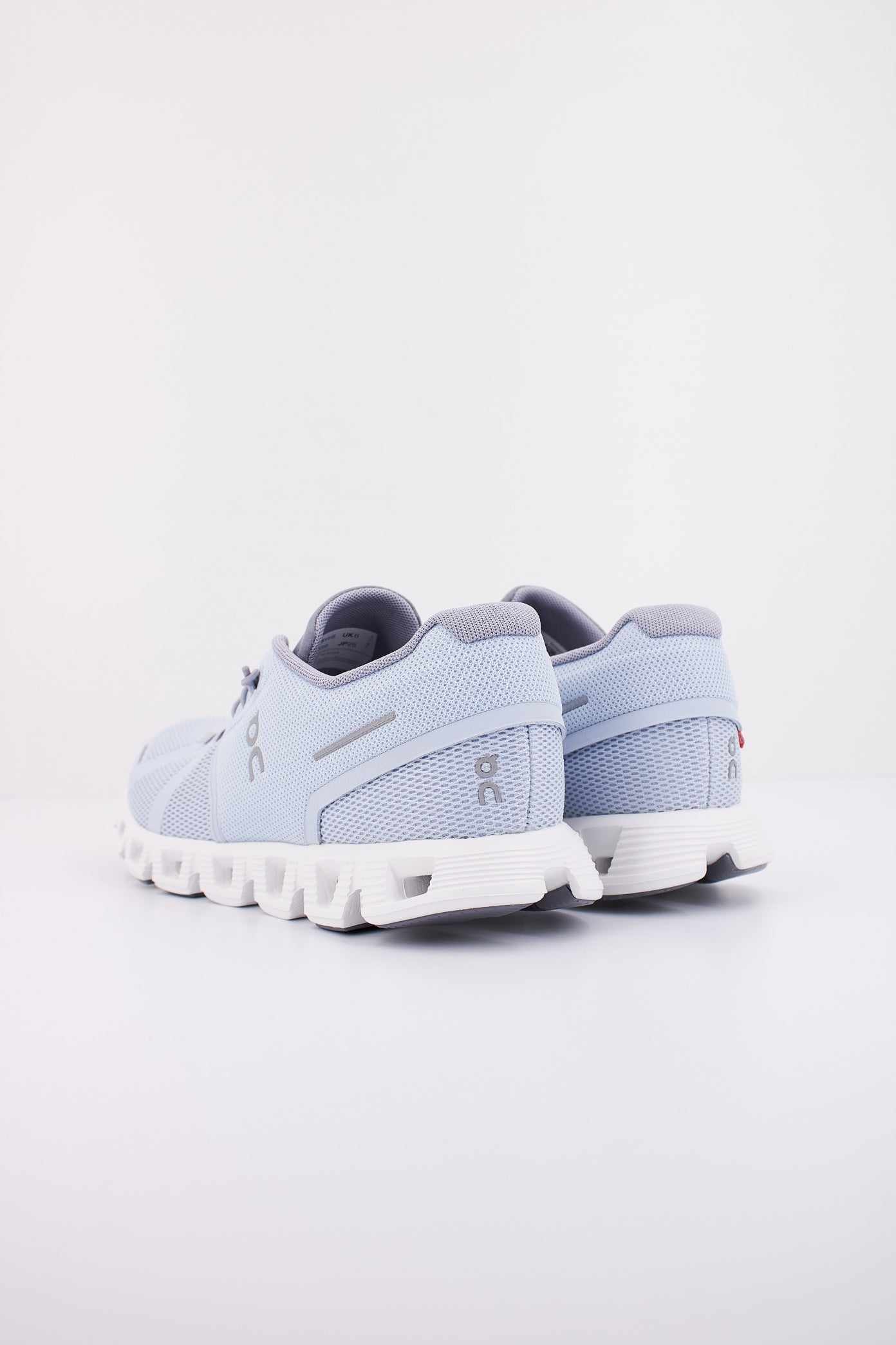 ON RUNNING CLOUD  en color FOSSIL  (4)