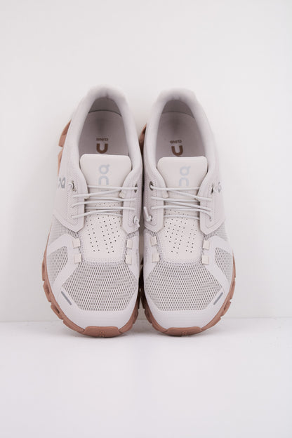 ON RUNNING CLOUD  en color SAND  (3)