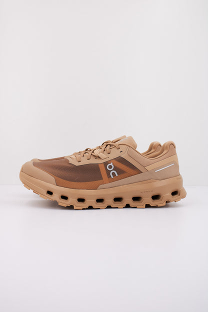 ON RUNNING CLOUDVISTA  en color DUNE  (1)
