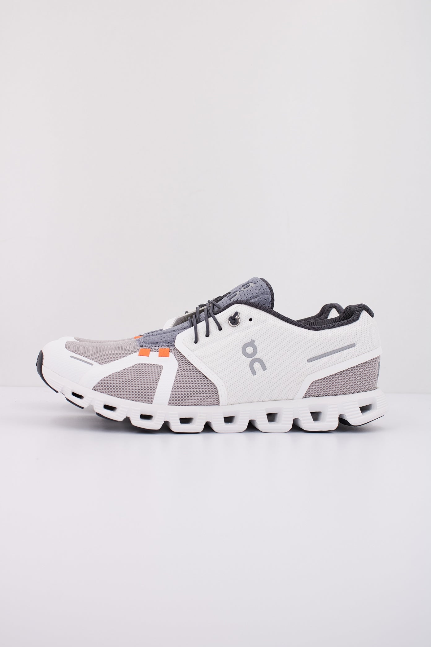 ON RUNNING CLOUD  PUSH en color FOSSIL  (1)