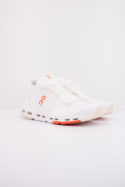ON RUNNING CLOUDNOVA  en color WHITE  (2)