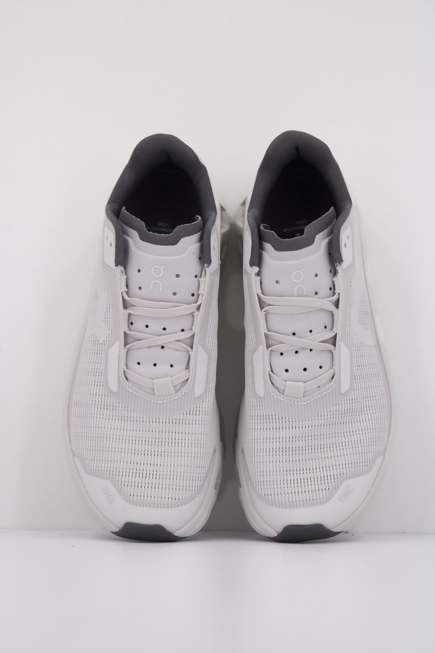 ON RUNNING CLOUDMONSTER en color IVORY  (3)