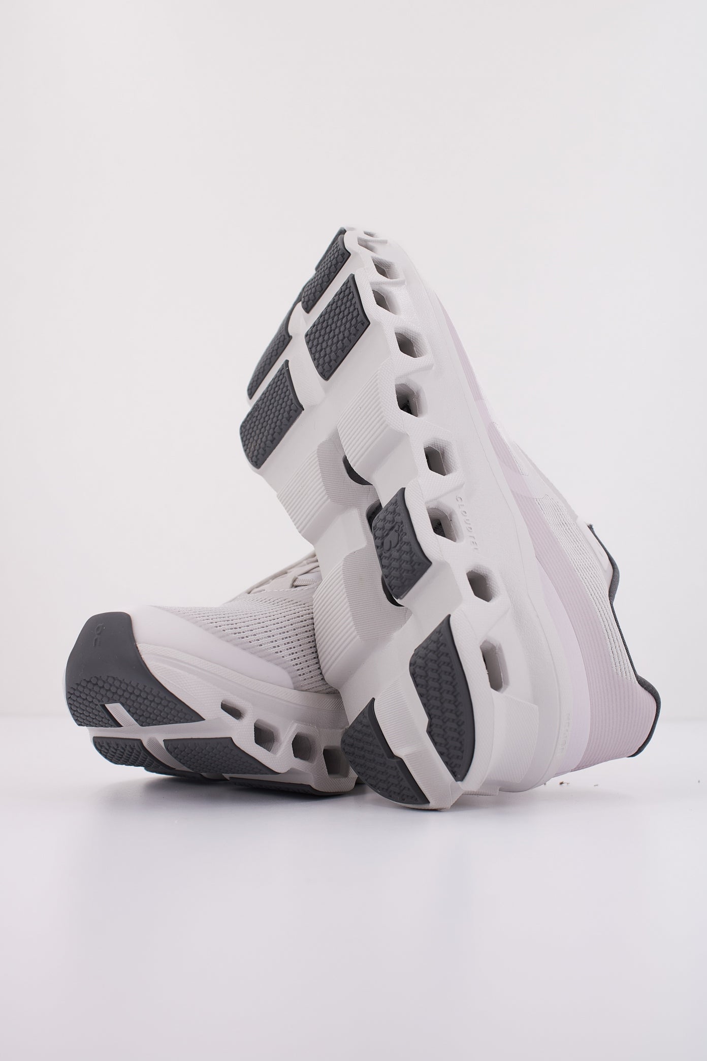 ON RUNNING CLOUDMONSTER en color IVORY  (5)