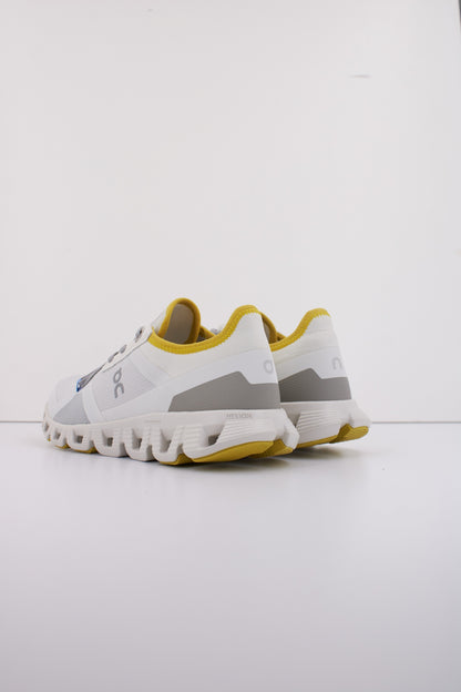 ON RUNNING CLOUD X  AD W en color ICELTRMRN  (4)