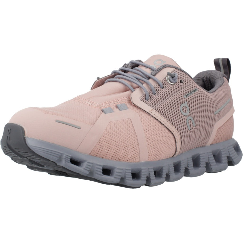 ON RUNNING CLOUD  WATERPROOF W en color RSFSSL  (1)