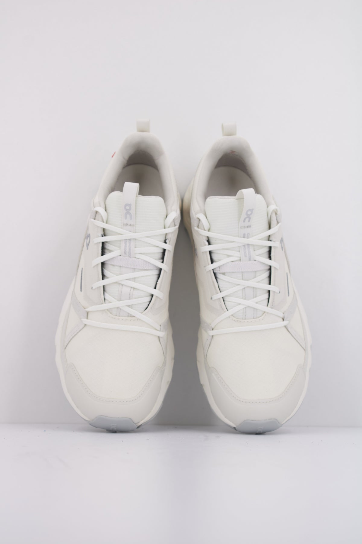 ON RUNNING CLOUDHORIZON WP en color IVORY  (3)