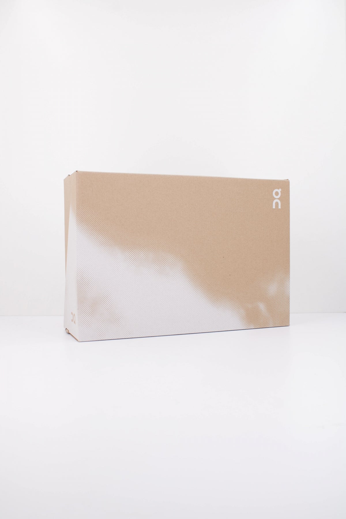 ON RUNNING CLOUDNOVA  en color GRVTHRN  (6)