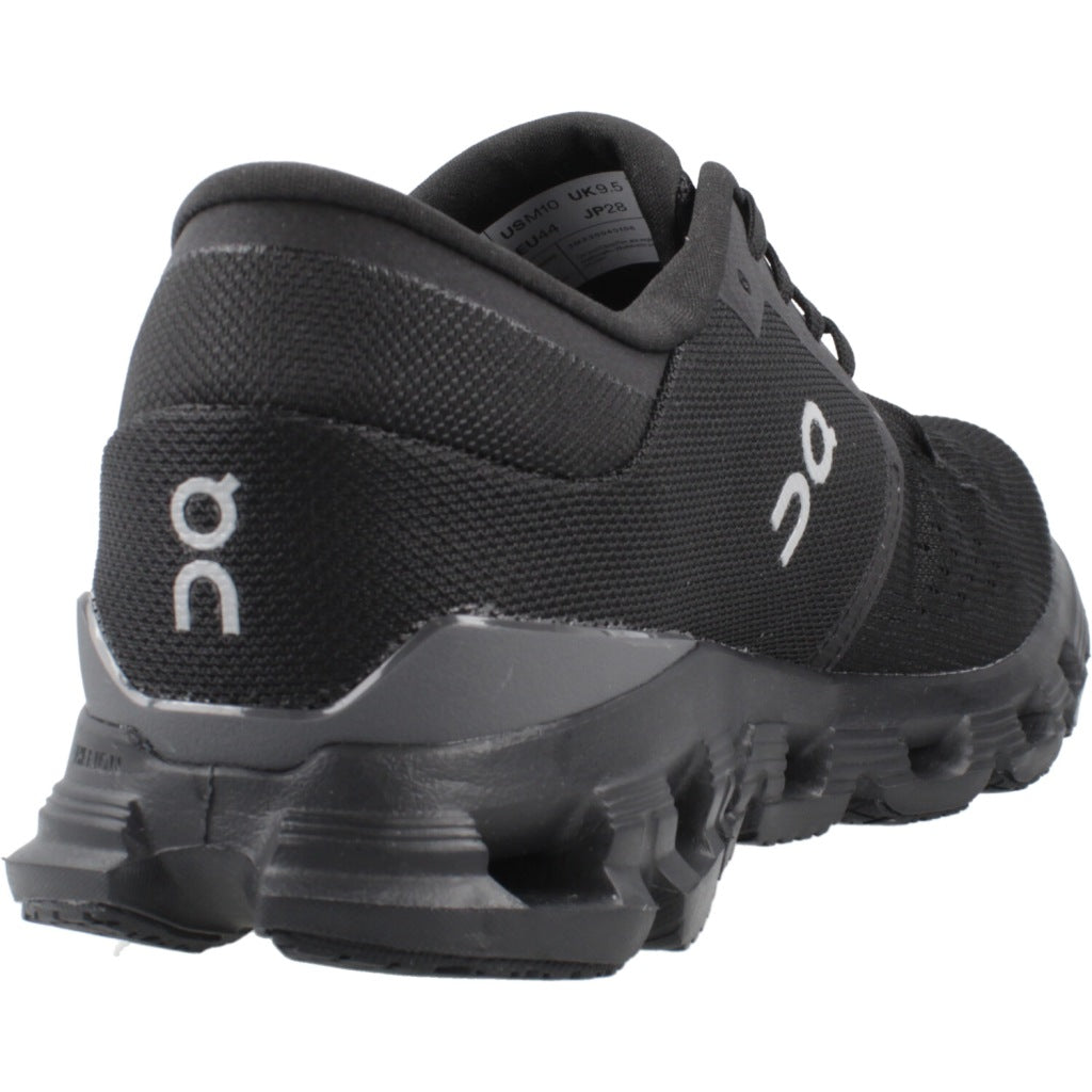 ON RUNNING CLOUD X M en color BLACK  (3)