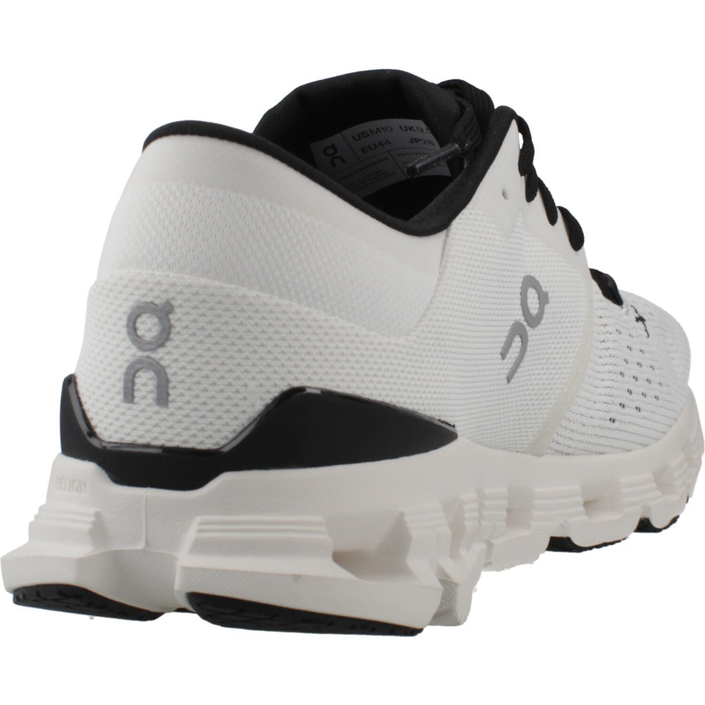 ON RUNNING CLOUD X M en color IVORY  (3)