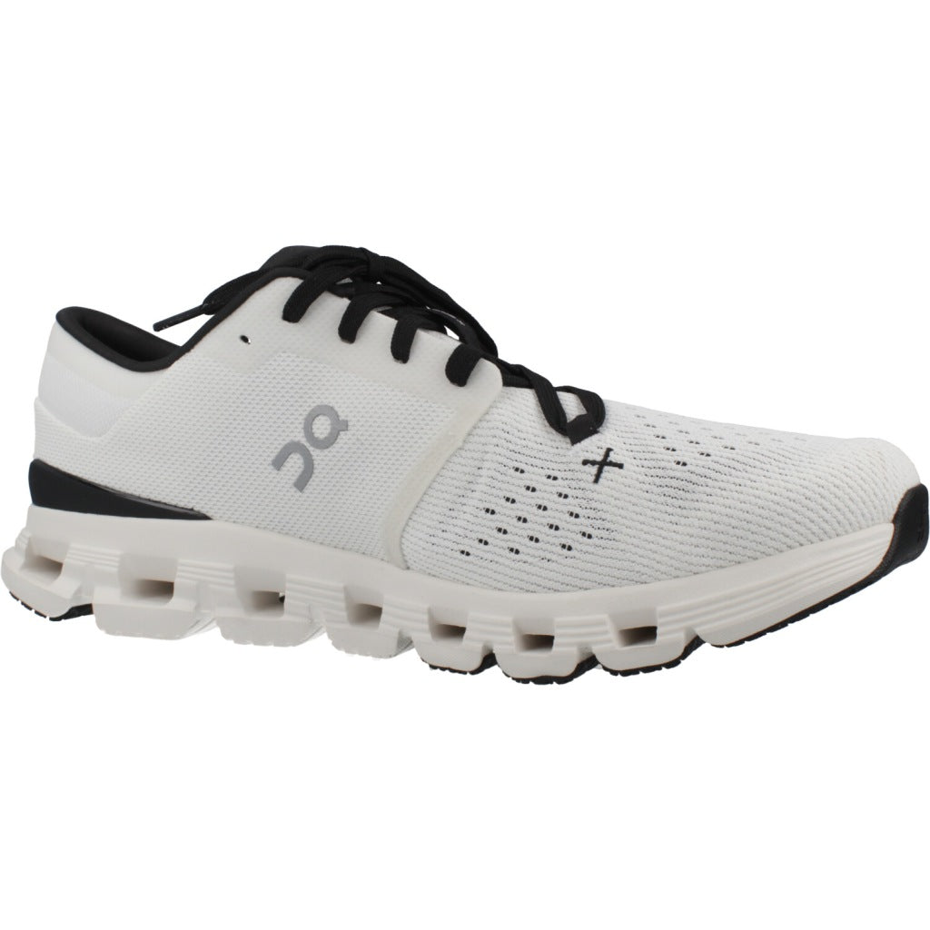 ON RUNNING CLOUD X M en color IVORY  (5)