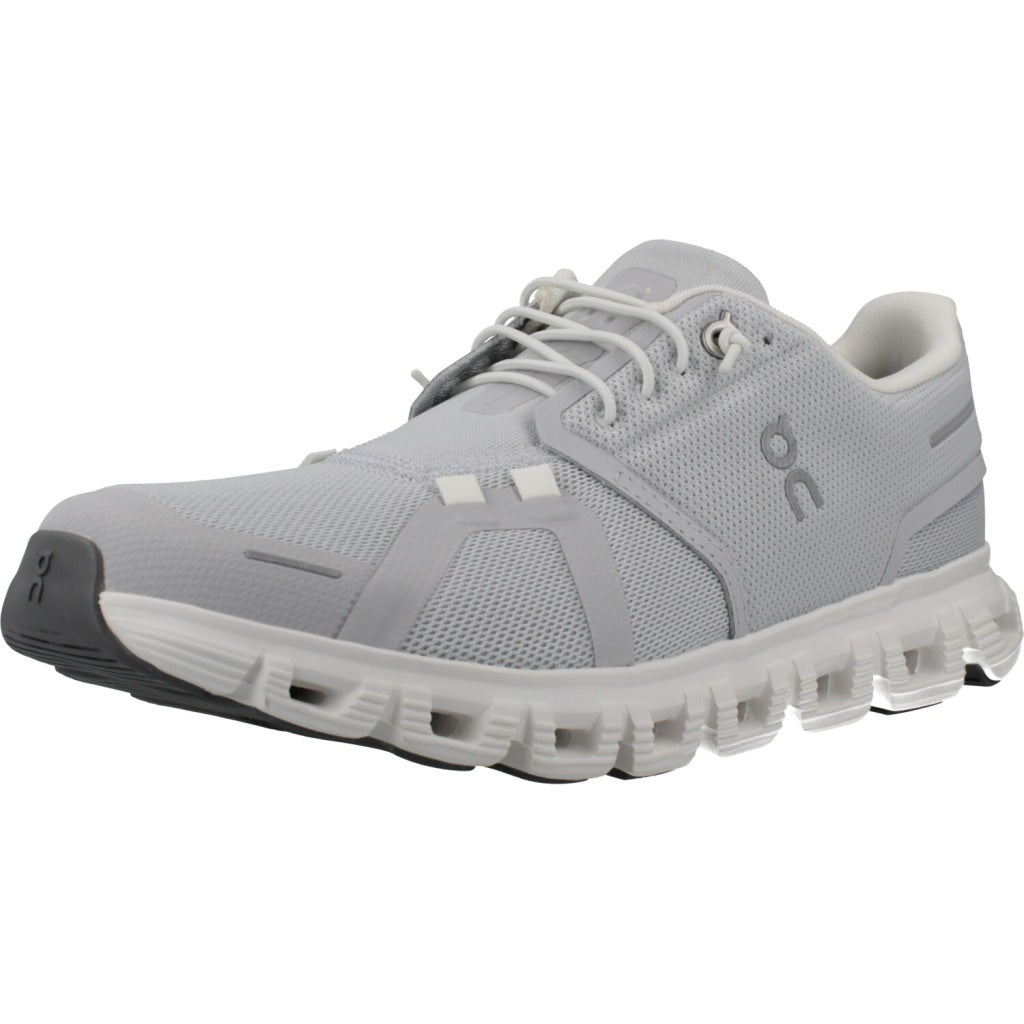 ON RUNNING CLOUD  W en color GLRWHT  (1)
