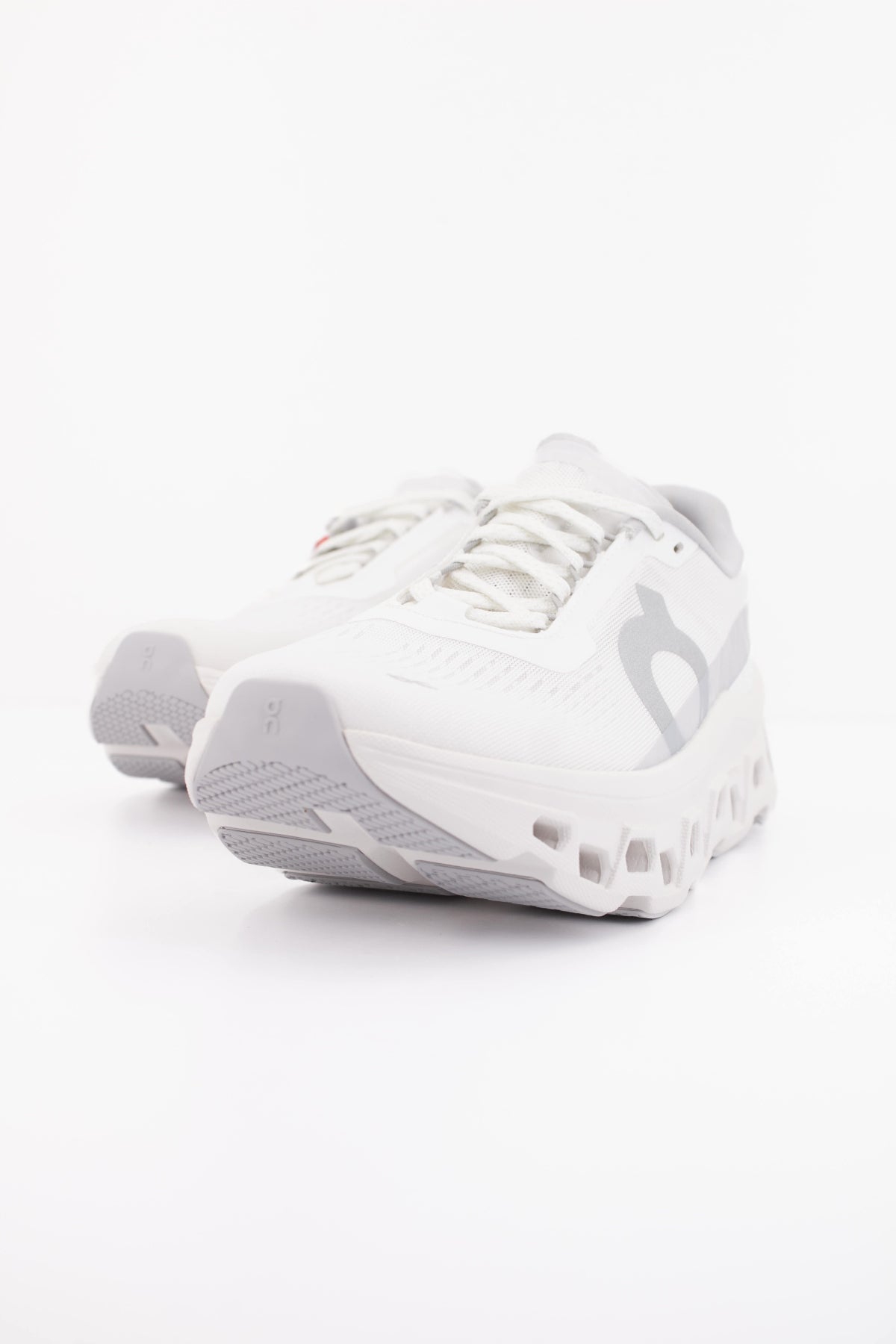 ON RUNNING CLOUDMONSTER  W en color WHITE  (2)