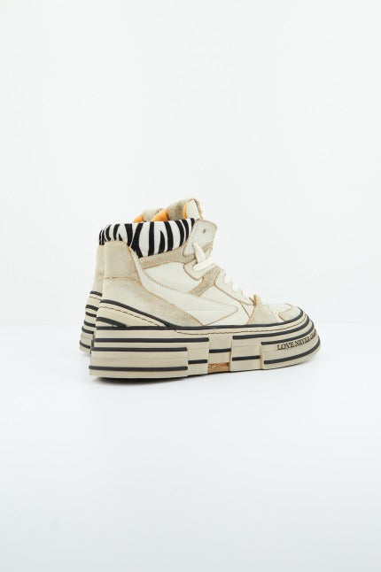 REBECCA WHITE WX D en color SEPPIA  (3)