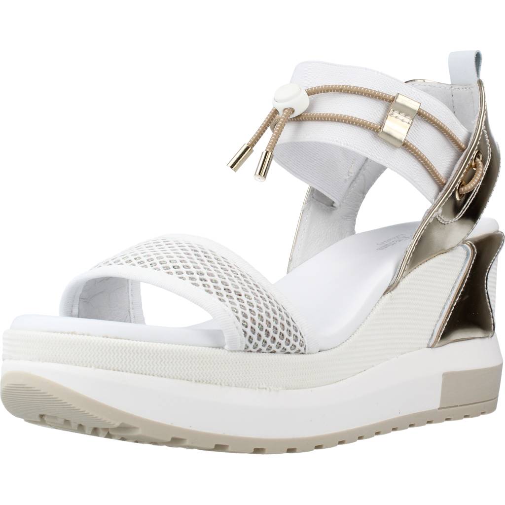 NERO GIARDINI ED en color   (1)