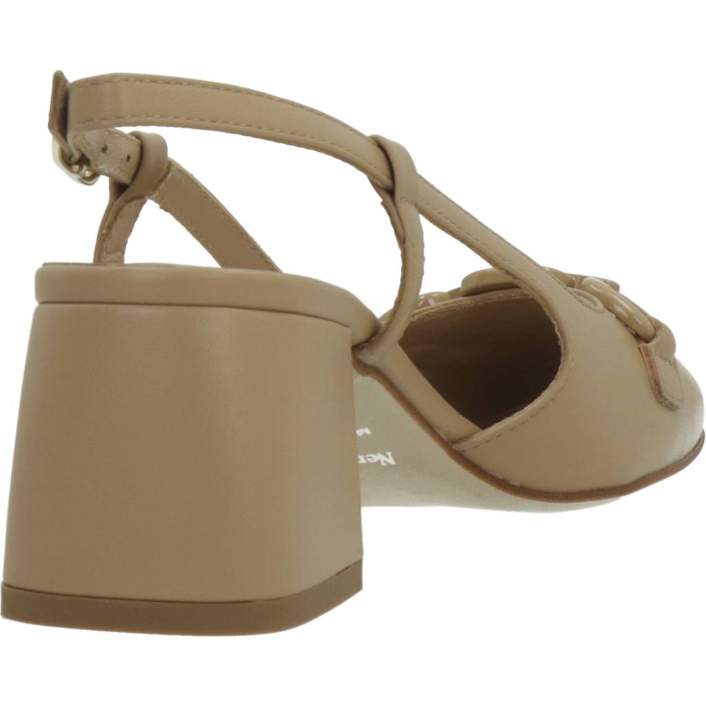 NERO GIARDINI E en color   (3)