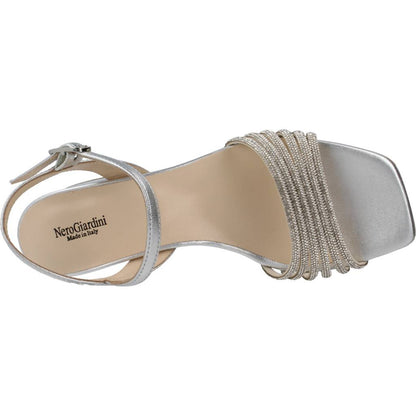 NERO GIARDINI E en color   (7)