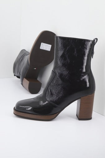 NERO GIARDINI ID  en color   (3)