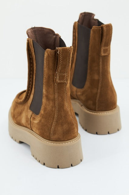 NERO GIARDINI ID  en color   (3)