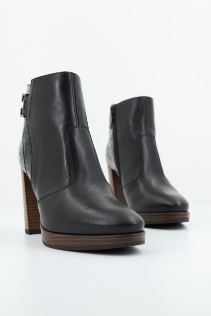 NERO GIARDINI ID  en color   (1)