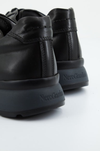 NERO GIARDINI IU en color   (3)