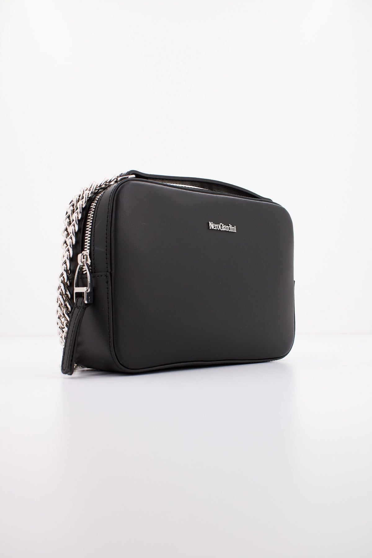 NERO GIARDINI RENO en color   (2)